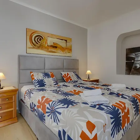 게스트하우스 Great Double Bedroom In Beautiful Quinta - Qr07 라고스