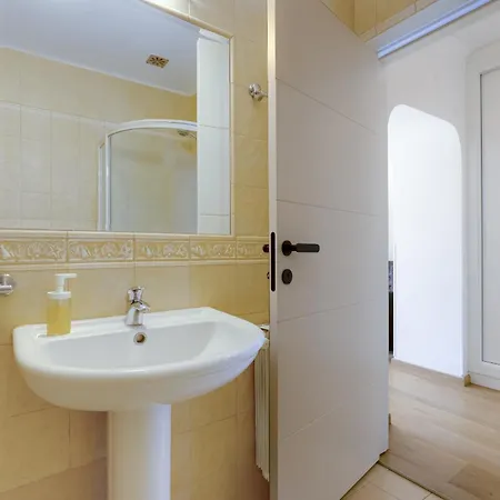 Great Double Bedroom In Beautiful Quinta - Qr07